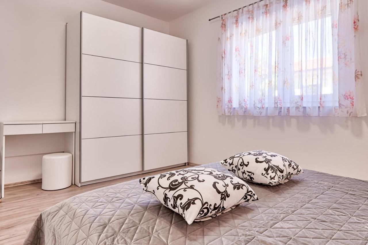 Apartments Lara メドゥリン エクステリア 写真
